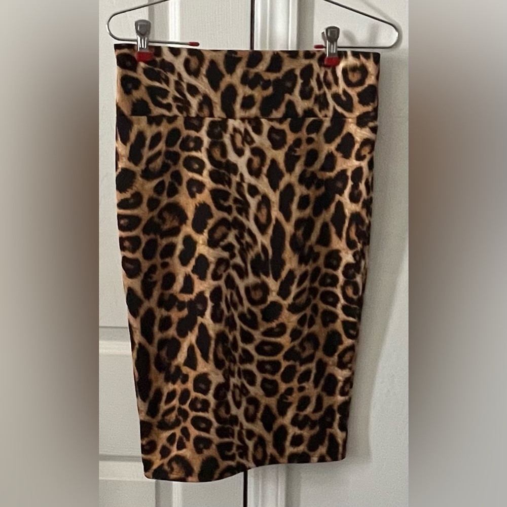 Sensational Collection Leopard Print Pencil Skirt Women’s Medium